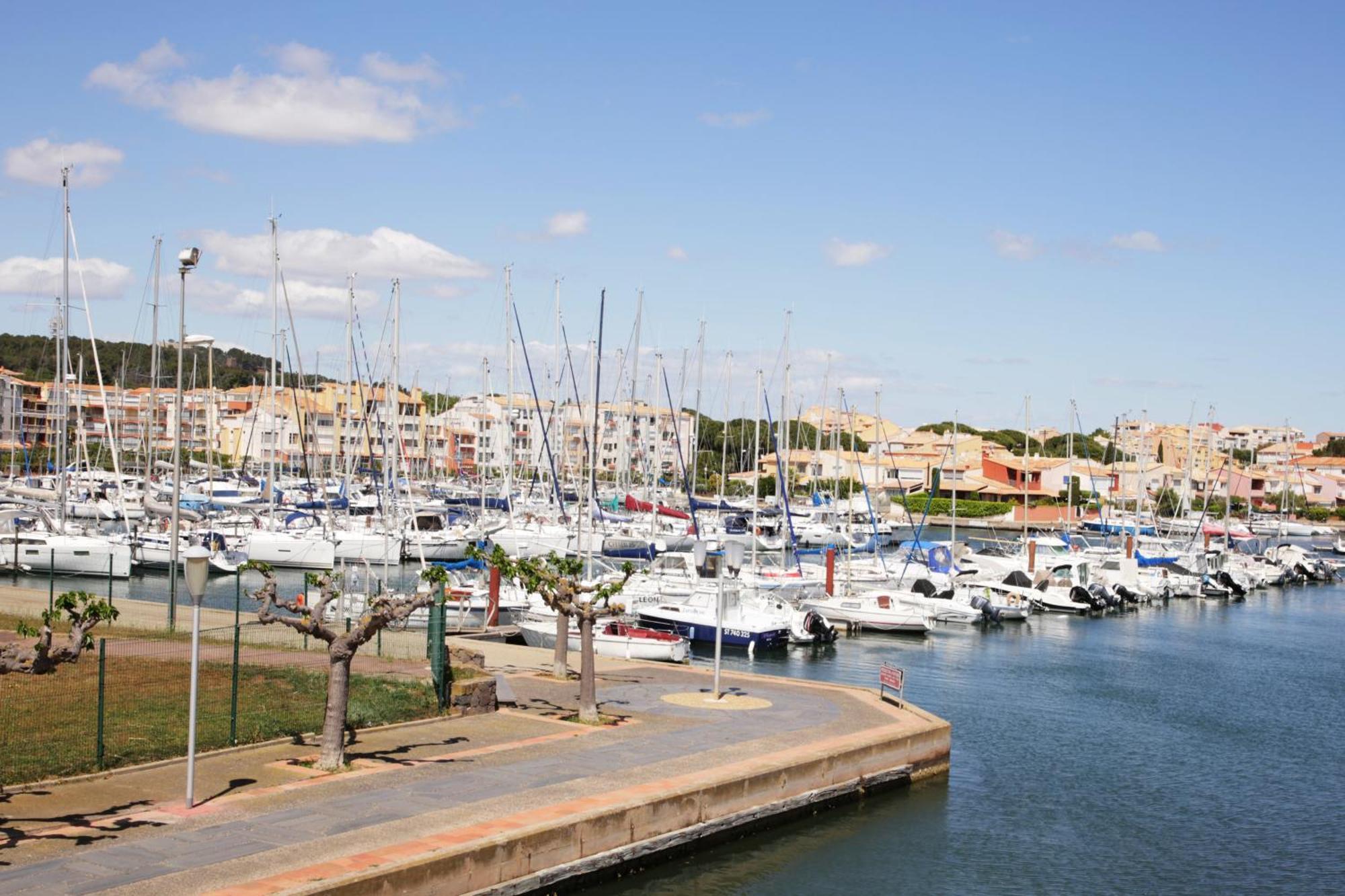 Apartment Centre Port,vue Panoramique,clim,balcon,wifi